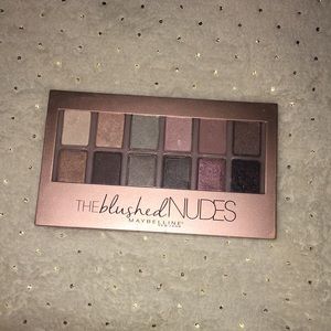 Maybelline blushed Pallet